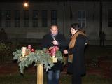 2011.11. 27. - Az első adventi gyertya meggyújtása a község főterén